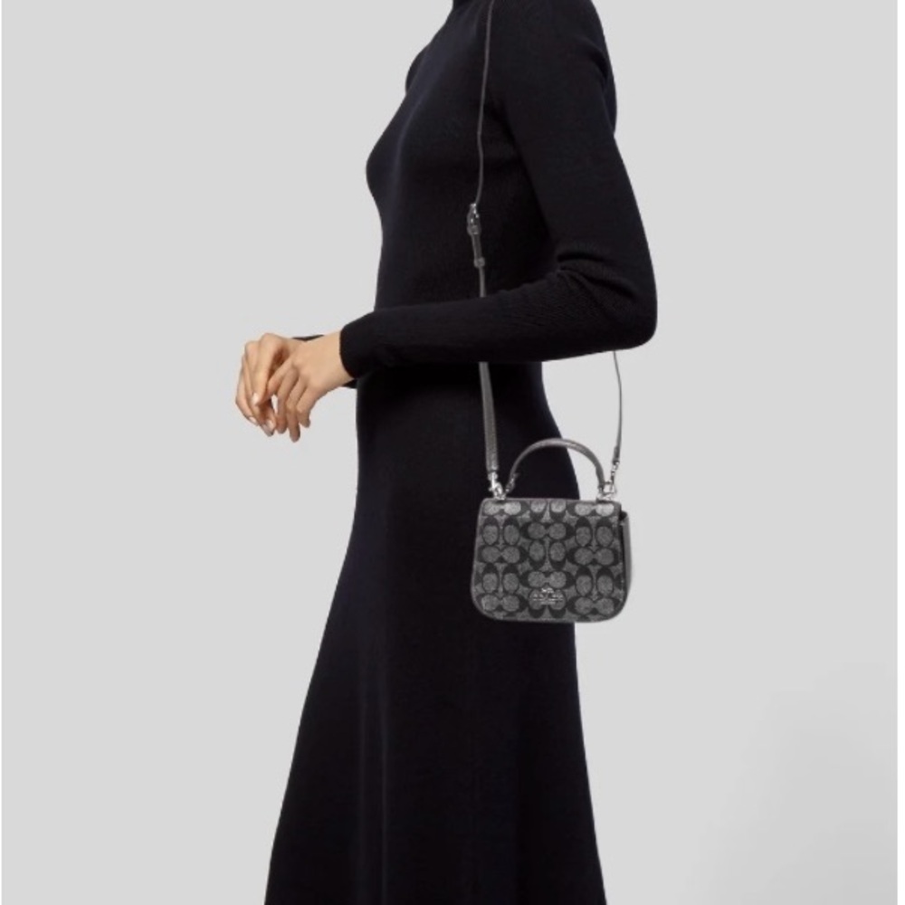 Coach top handle bag crossbody in signature design black and silver. - Picture 4 of 9